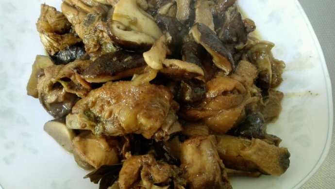 香菇炖鸡