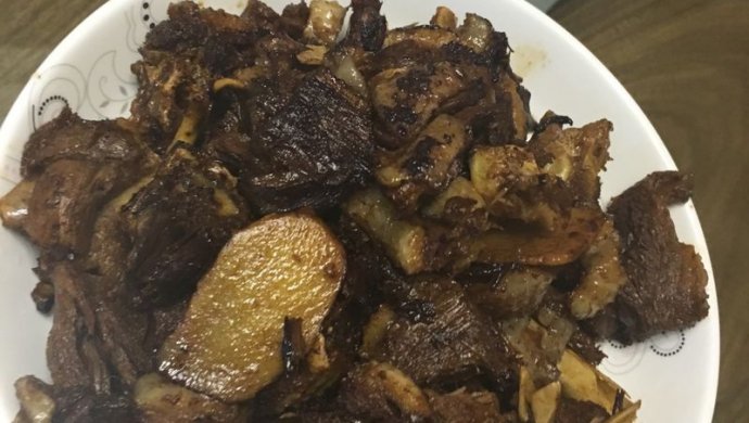 焖鹅肉