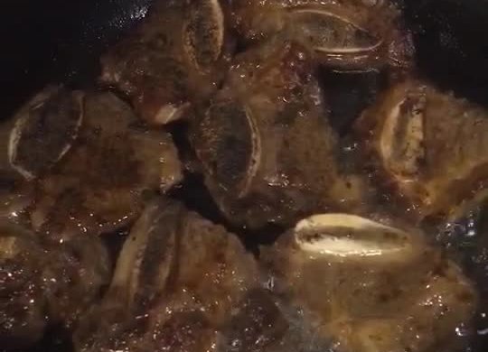 香煎牛仔骨