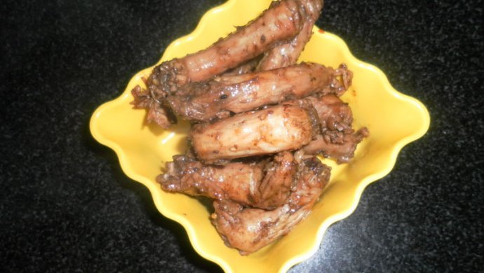 酱鸡脖