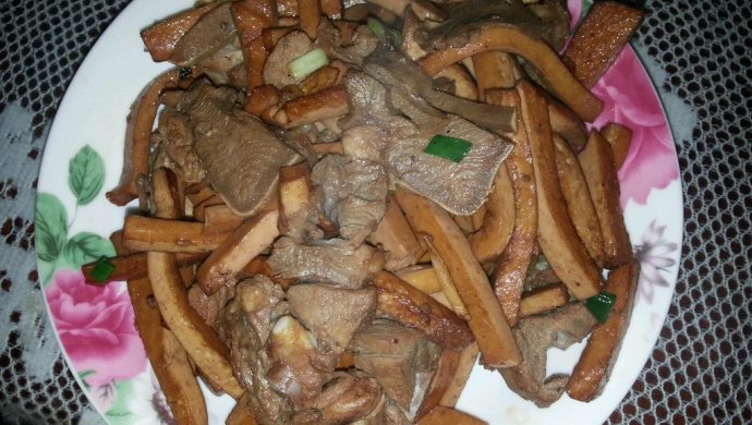 豆干炒猪舌