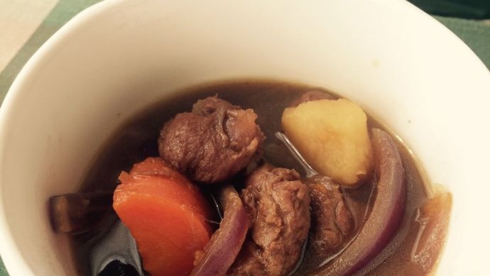 红酒炖羊腿肉  去膻醇厚