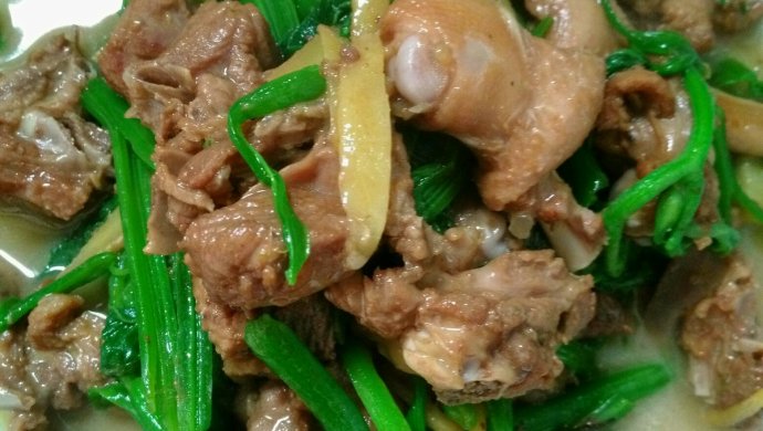 鸭肉炒南瓜藤