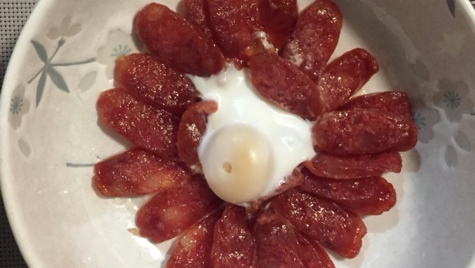 咸蛋蒸腊肠