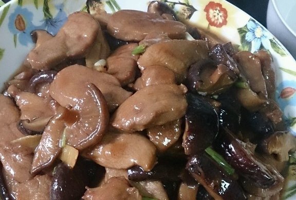 鸭胸炒香菇