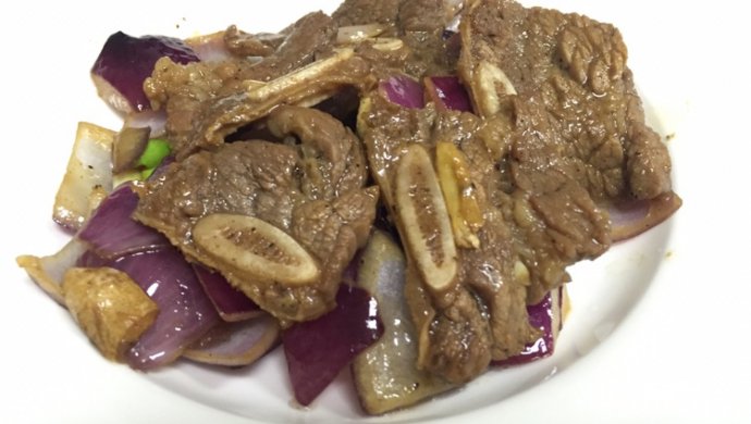 黑椒牛仔骨