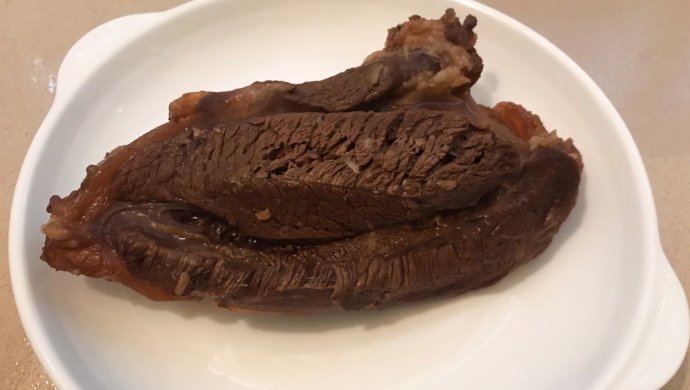 卤个牛腱子778
