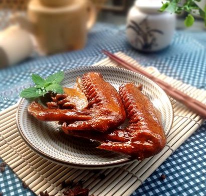 吮指香卤鸭翅