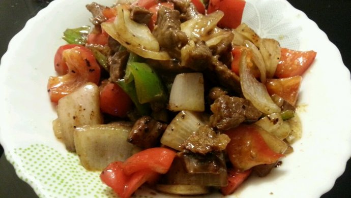 黑椒牛肉粒