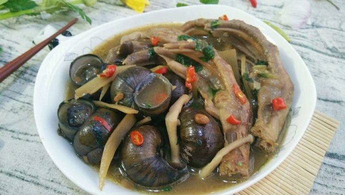 田螺鸭爪煲