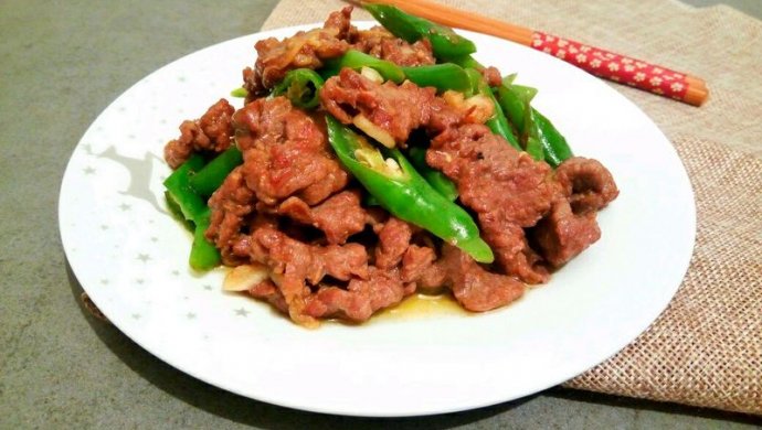 滑嫩青椒牛肉片