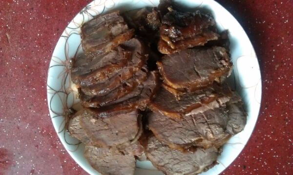 卤牛腱子肉