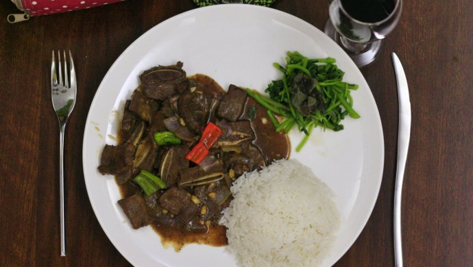 煎?牛仔骨（伴黑椒汁）