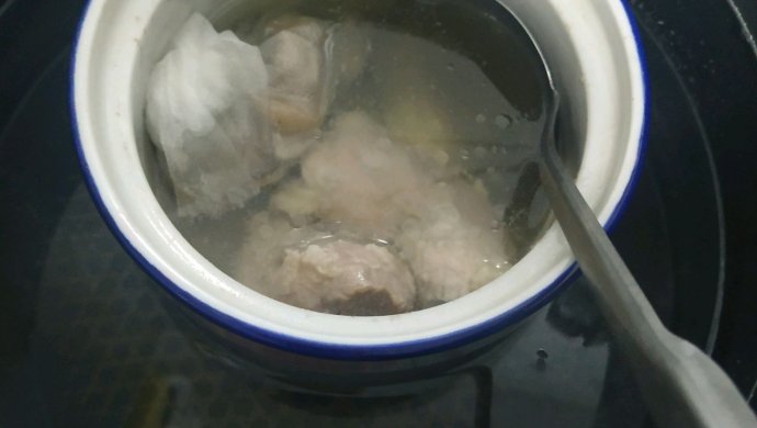 瘦肉四神汤