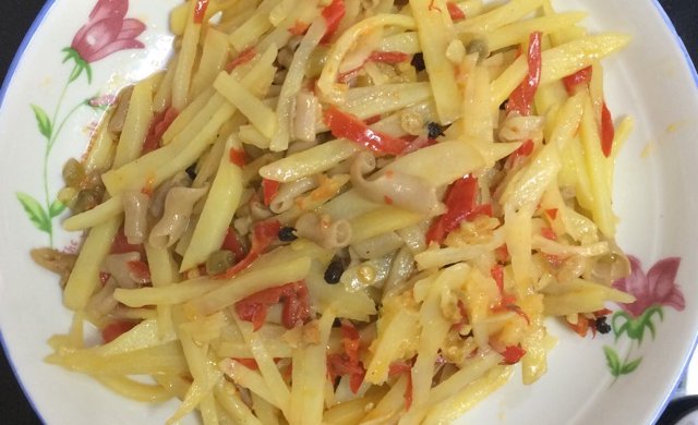 泡椒鸭肠土豆丝