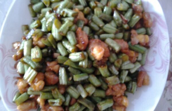 豆角鸡脆骨