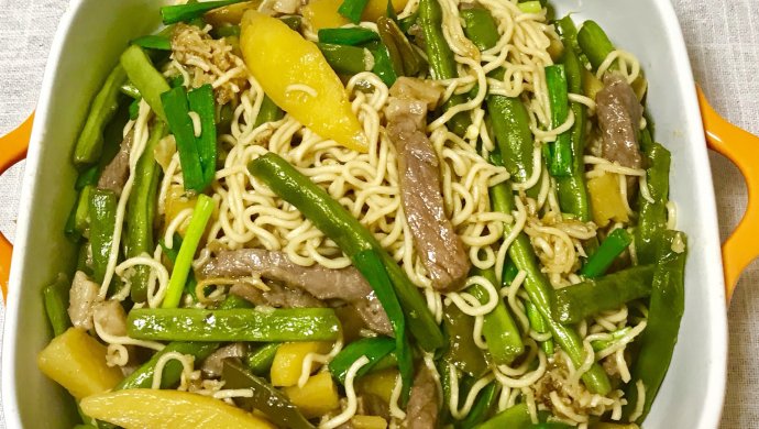牛柳杂菜烩面