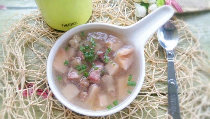 腊鸭腿焖莲藕