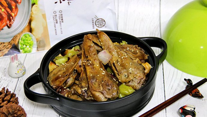 锅巴土豆烩鸭头