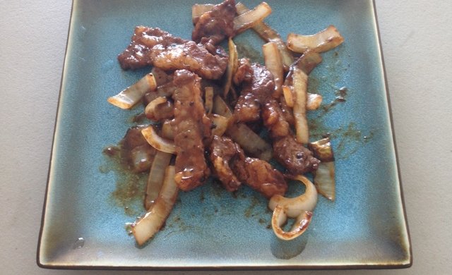 黑椒牛仔骨