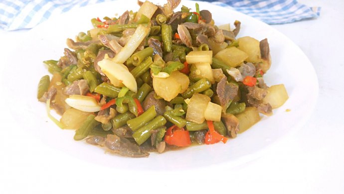 酸辣鸡杂