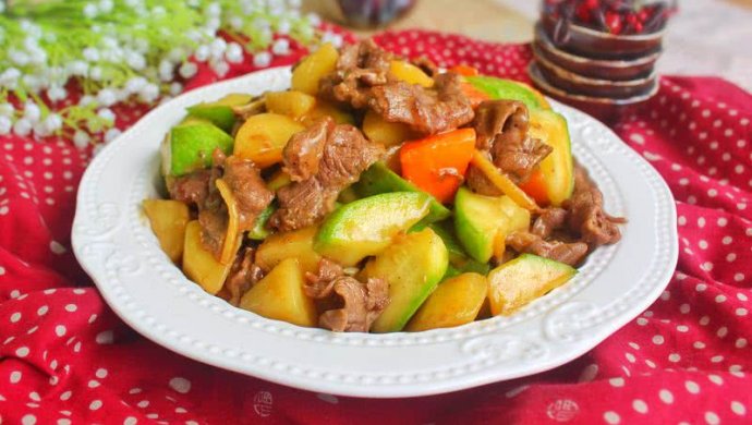三色鲜炒牛腱