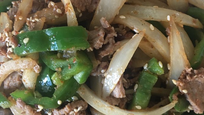 孜然辣椒炒牛里脊