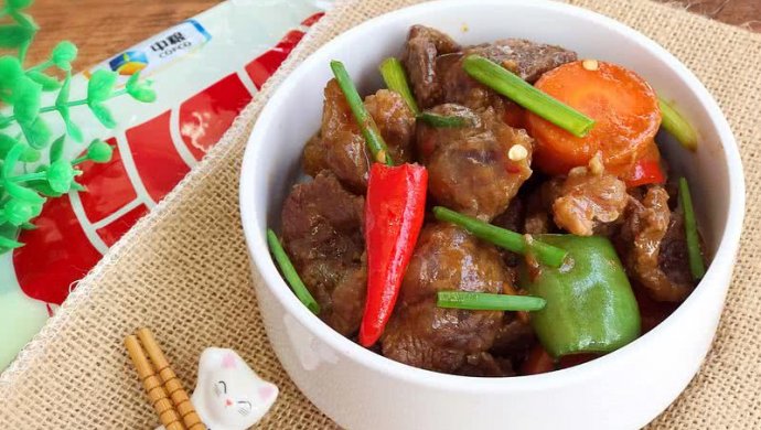 暖冬好菜 胡萝卜香炖牛腱