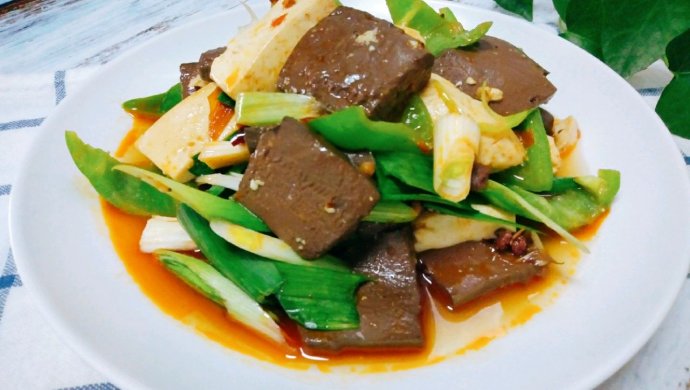 鸭血豆腐