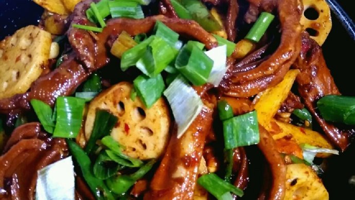 干锅鸭掌
