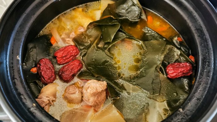 酸萝卜老鸭汤