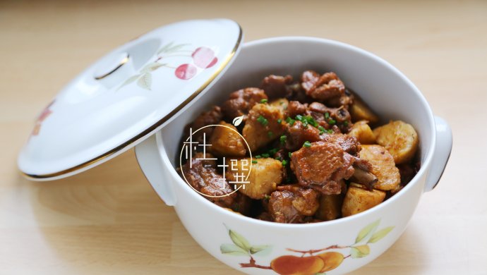 鸭肉炖芋艿