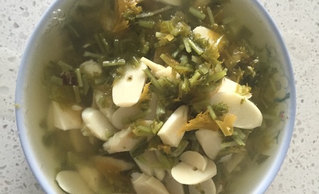 咸菜鞭笋汤