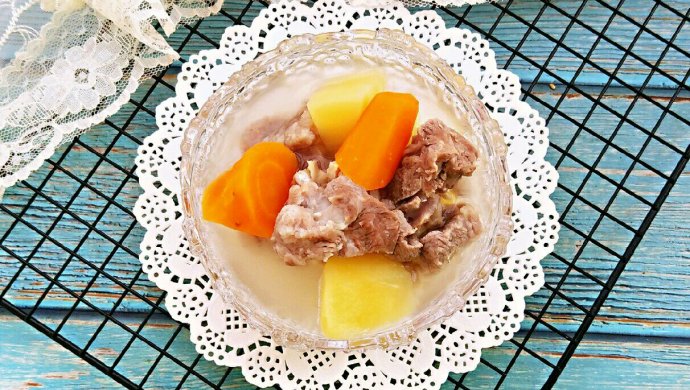 土豆龙骨汤