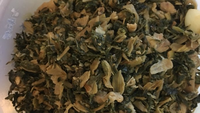 盐菜兔肉丁