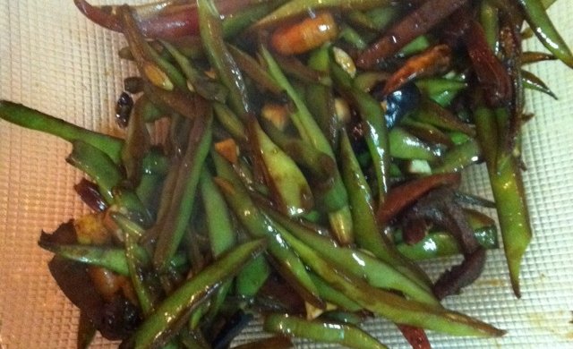 鸭胗甜肠扁豆丝