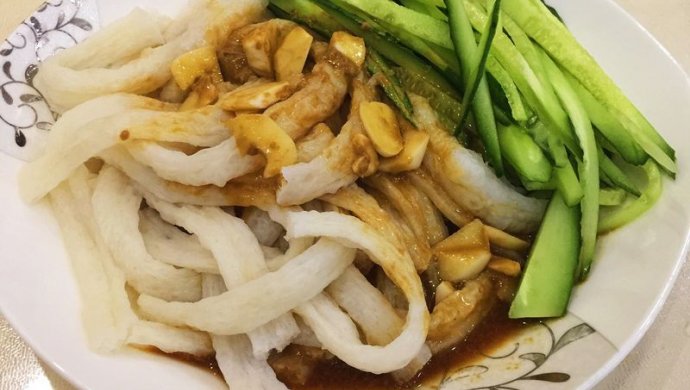 凉拌牛筋面