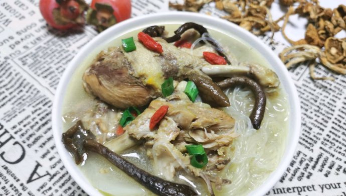 滑子菇老鸭汤