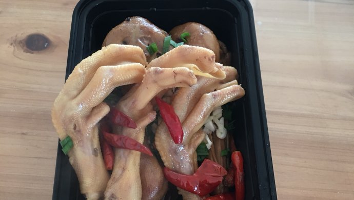 秘制鸭头鸭掌