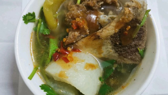 牛骨萝卜煲