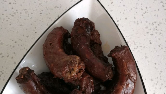 麻辣鸭脖
