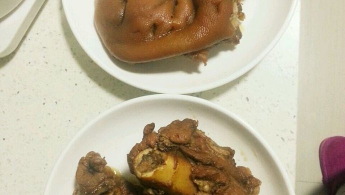 卤猪蹄大棒骨