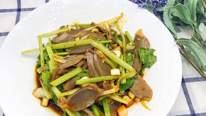 凉拌鸡胗