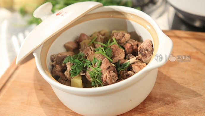 鸭肉炖土豆 ―《顶级厨师》参赛作品