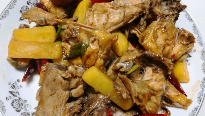 鸡架土豆条
