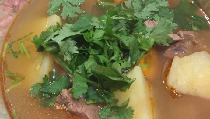 番茄土豆牛肉汤