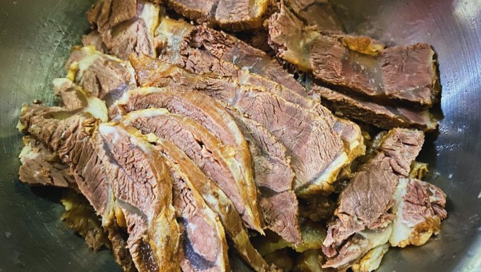 秘制卤牛腱子肉