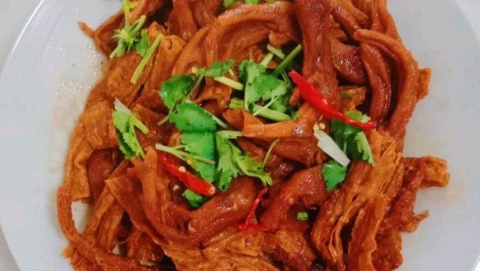 腐竹焖鸭爪