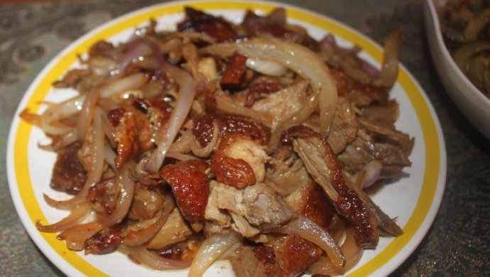 烤鸭鸭架版酱爆鸭片