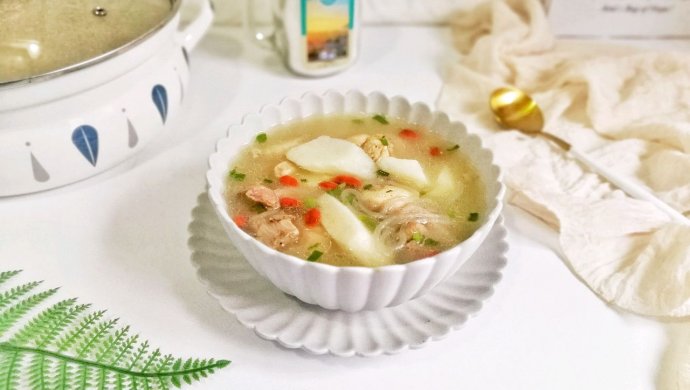 椰香粉条兔肉锅